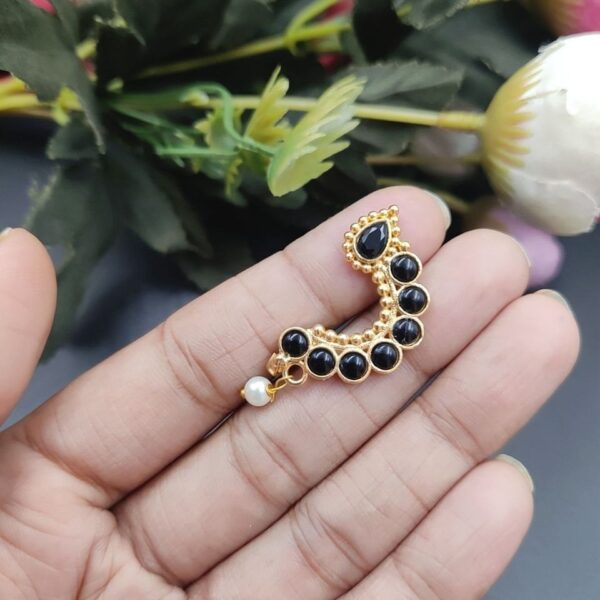 Marathi Style Golden Polish Nosepin For Girls - "Black"