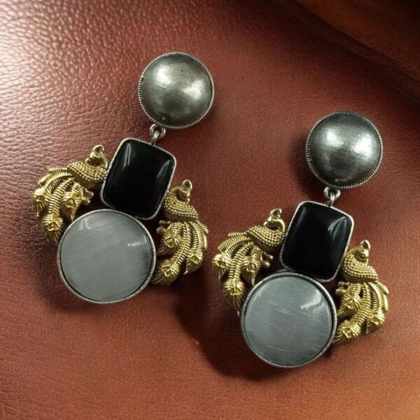 Elegant Peacock-Inspired Two-Tone Brass Earrings with Monalisa Stone ? A Contemporary Choice for Every Occasion - ''Black-Grey''
