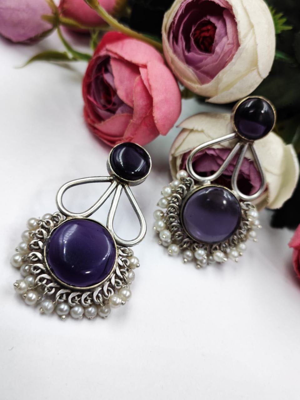 Affordable Hand-Made Silver Look Like Earrings Monalisa Stone with Pearl Work - Image 8