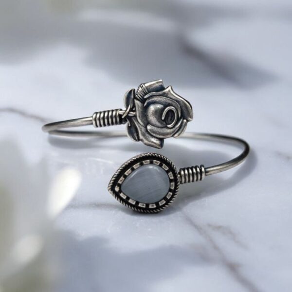 Oxidised Silver Look Like Flower Bracelet with Monalisa Stone Work - "Grey"