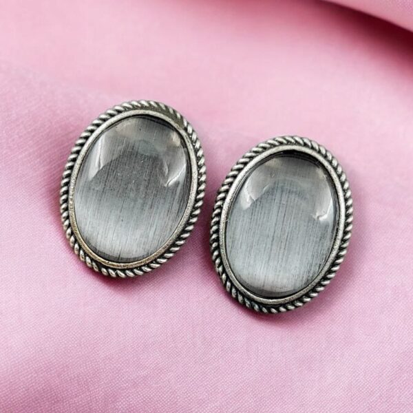 Stylish Monalisa Stone Stud Earrings in Antique Silver Perfect for Daily Use - "Grey"