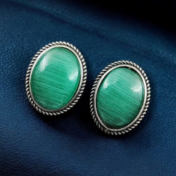 Stylish Monalisa Stone Stud Earrings in Antique Silver Perfect for Daily Use - "Mint"