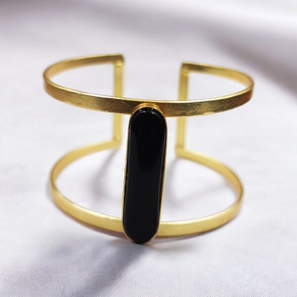 Gold-Plated Adjustable Bracelet with Monalisa Stone ? The Perfect Accessory - "Black"
