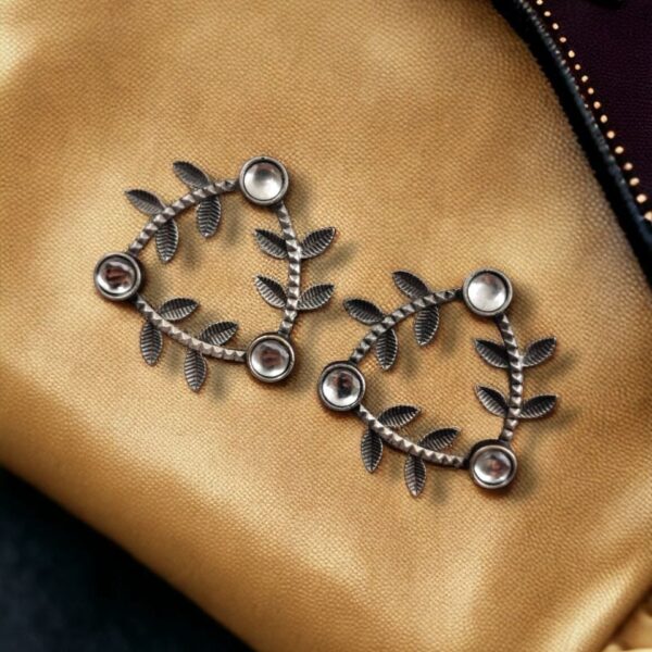 Leaf-Inspired Brass Earrings : The Best Stone Stud Earrings for Every Occasions - "White"