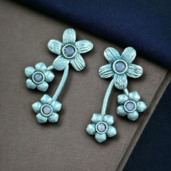 Elegant Flower Stone Stud Earrings for the Perfect Look - "Babypink"