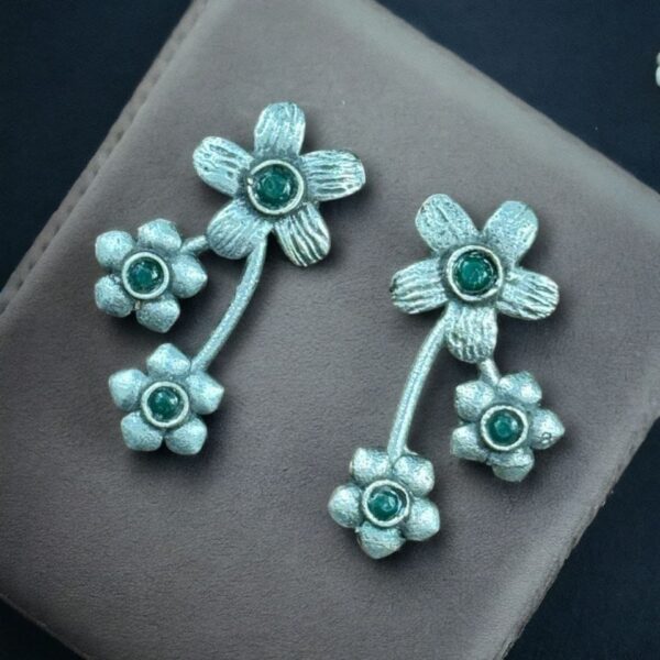 Elegant Flower Stone Stud Earrings for the Perfect Look - "Green"