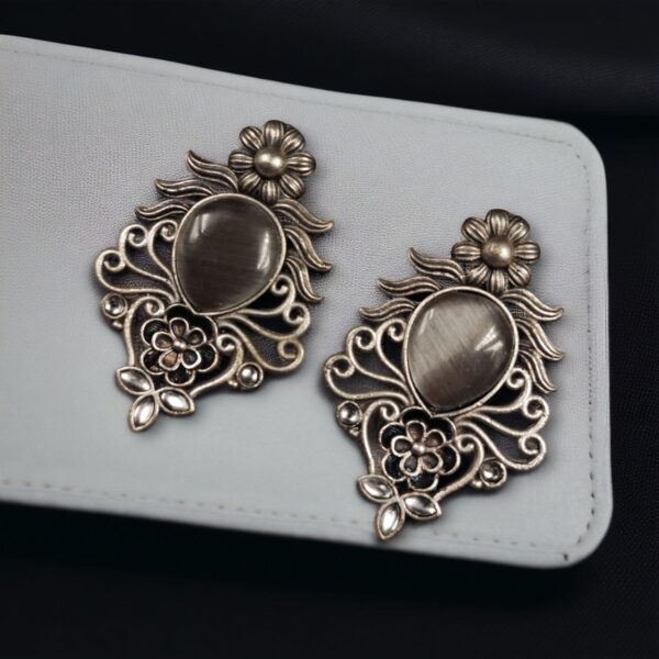 Beautiful Brass Monalisa Stone Stud Earrings ? Perfect for Every Occasion - "Grey"