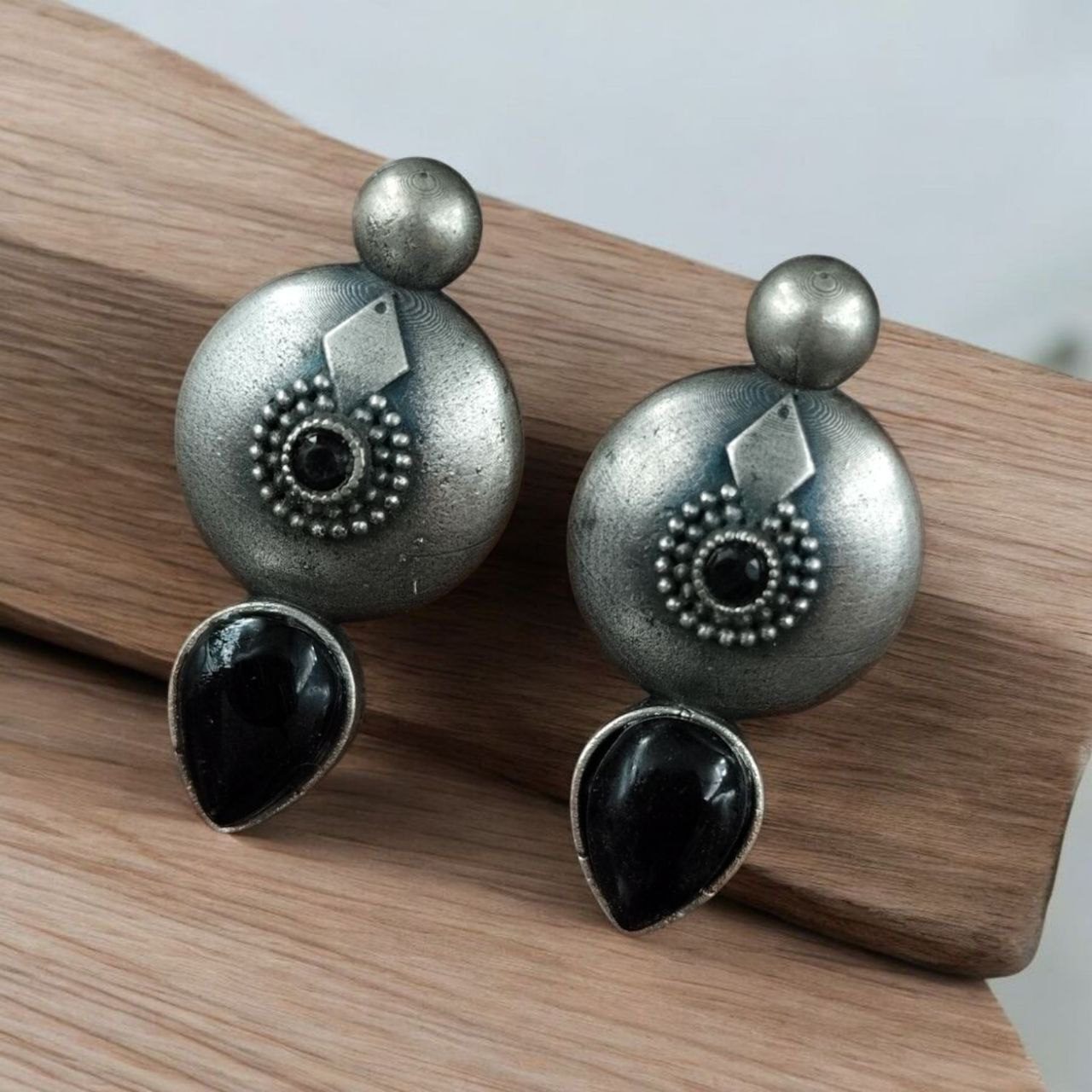 Antique Circle Stud Earrings with Best Silver Touch and Stone Detailing - Image 6