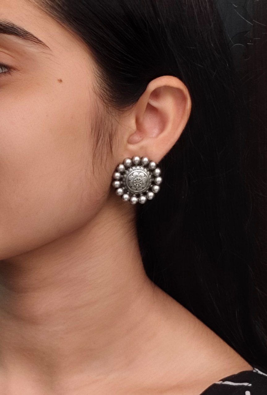 Elegant Silver Plated Best Flower Stud Earrings ? Ethnic Look for Daily Wear