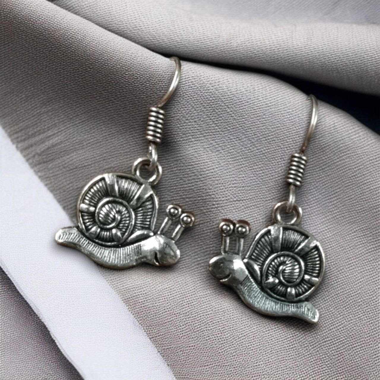 Unique Style Snail Hook Earrings ? Silver Plated Dangler Jewelry - Image 2