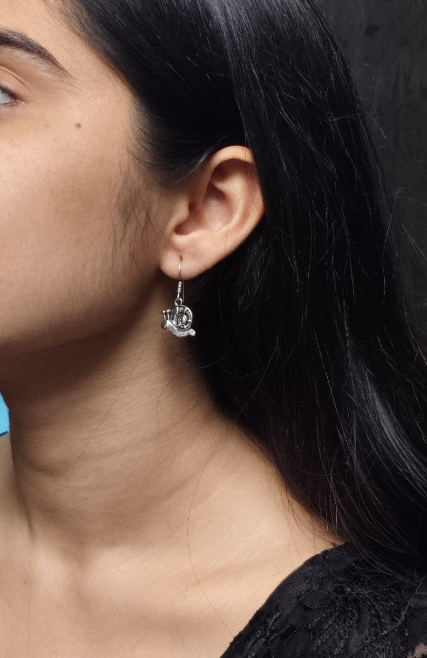 Unique Style Snail Hook Earrings ? Silver Plated Dangler Jewelry