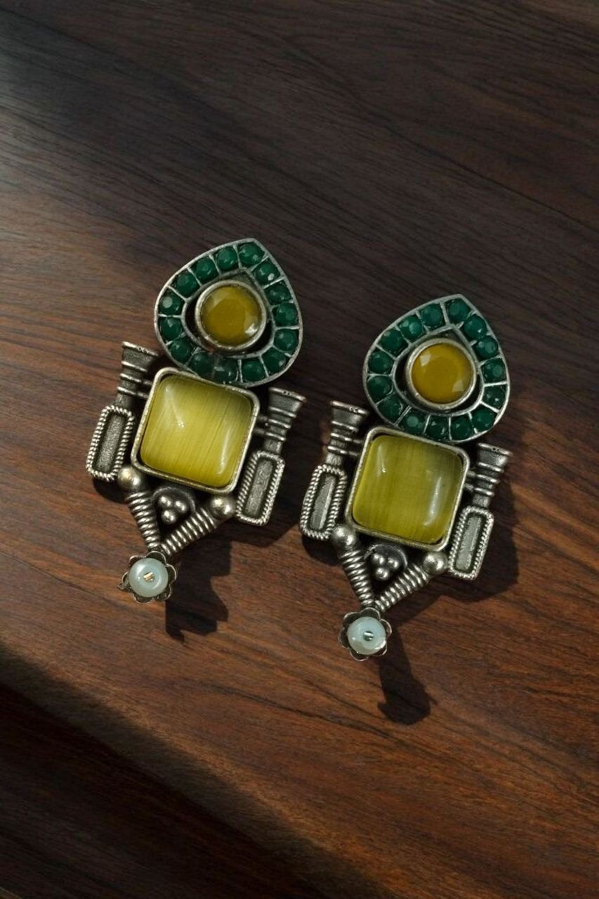 Fashionable Western Look Earrings | Unique Design Pearl & Monalisa Stone Jewelry for Women - Image 5