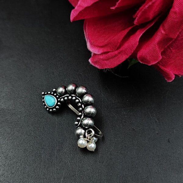 Oxidised Silver Plated Marathi Nath Press Nosepin - ''Aqua''