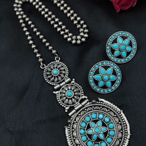 Amazing Flower Design Silver Replica Necklace Set with Round Stud Earrings - "Aqua"