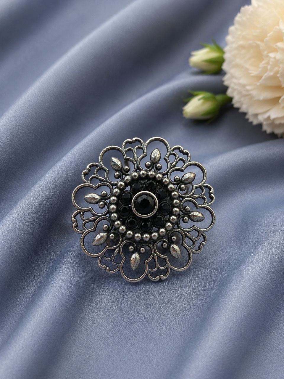Beautiful Flower Ring ?Stunning Floral Jewelry for Elegant Everyday Style - Image 2