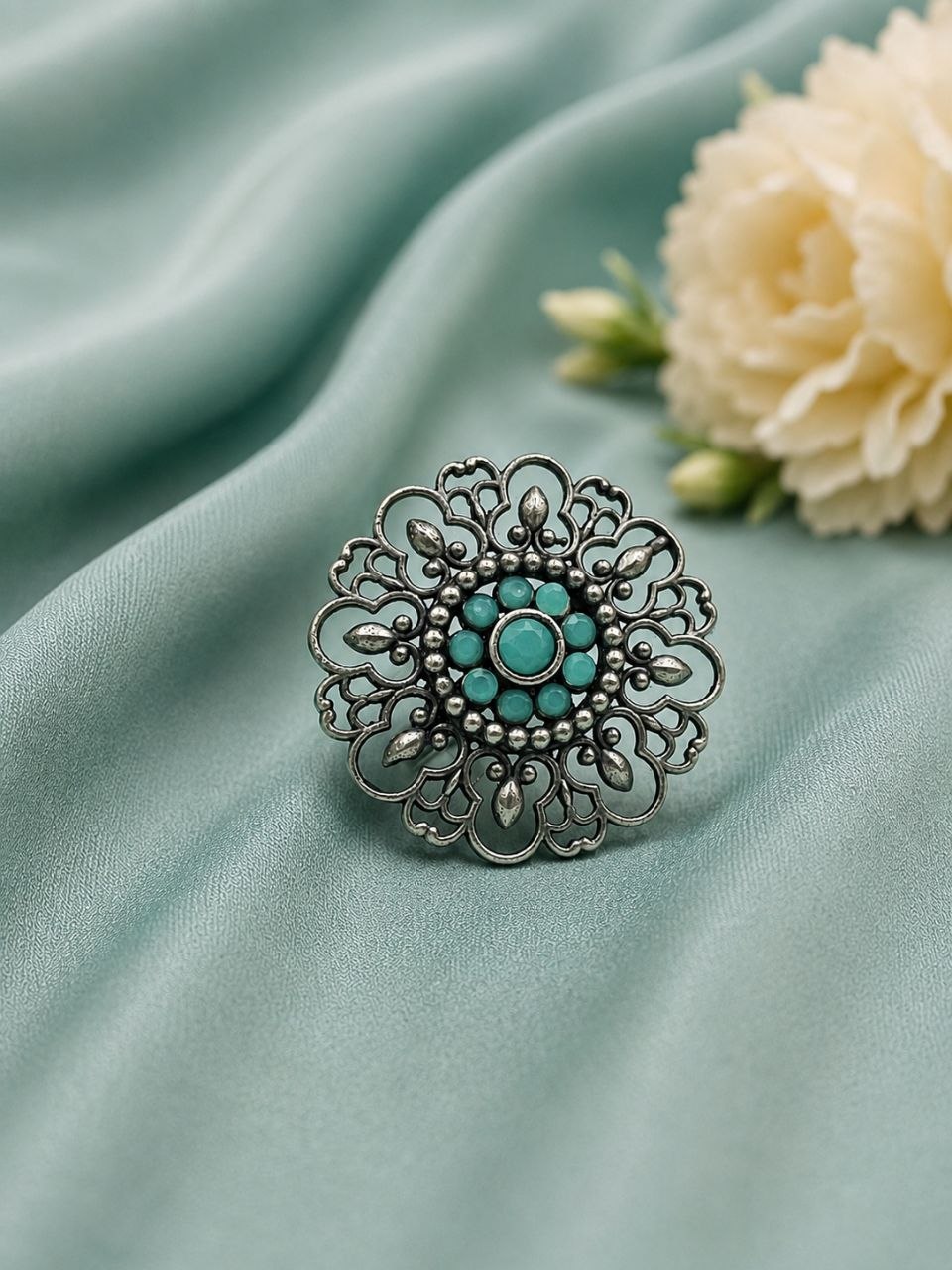 Beautiful Flower Ring ?Stunning Floral Jewelry for Elegant Everyday Style - Image 8