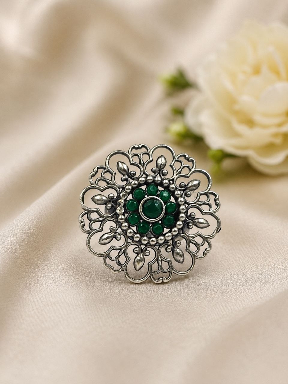 Beautiful Flower Ring ?Stunning Floral Jewelry for Elegant Everyday Style - Image 9