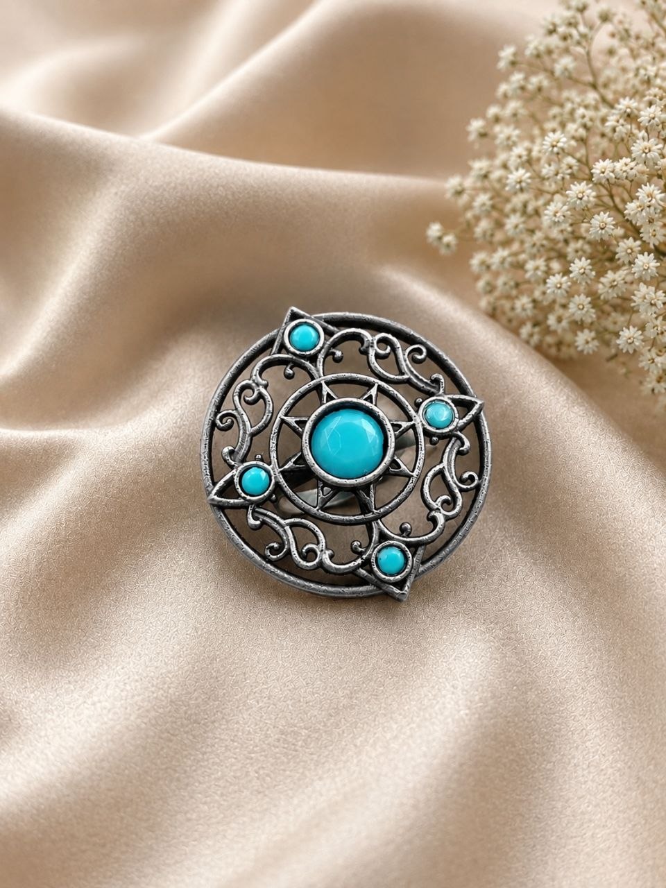 Vintage Adjustable Ring Elegant Antique Statement Ring for Party Look - Image 9