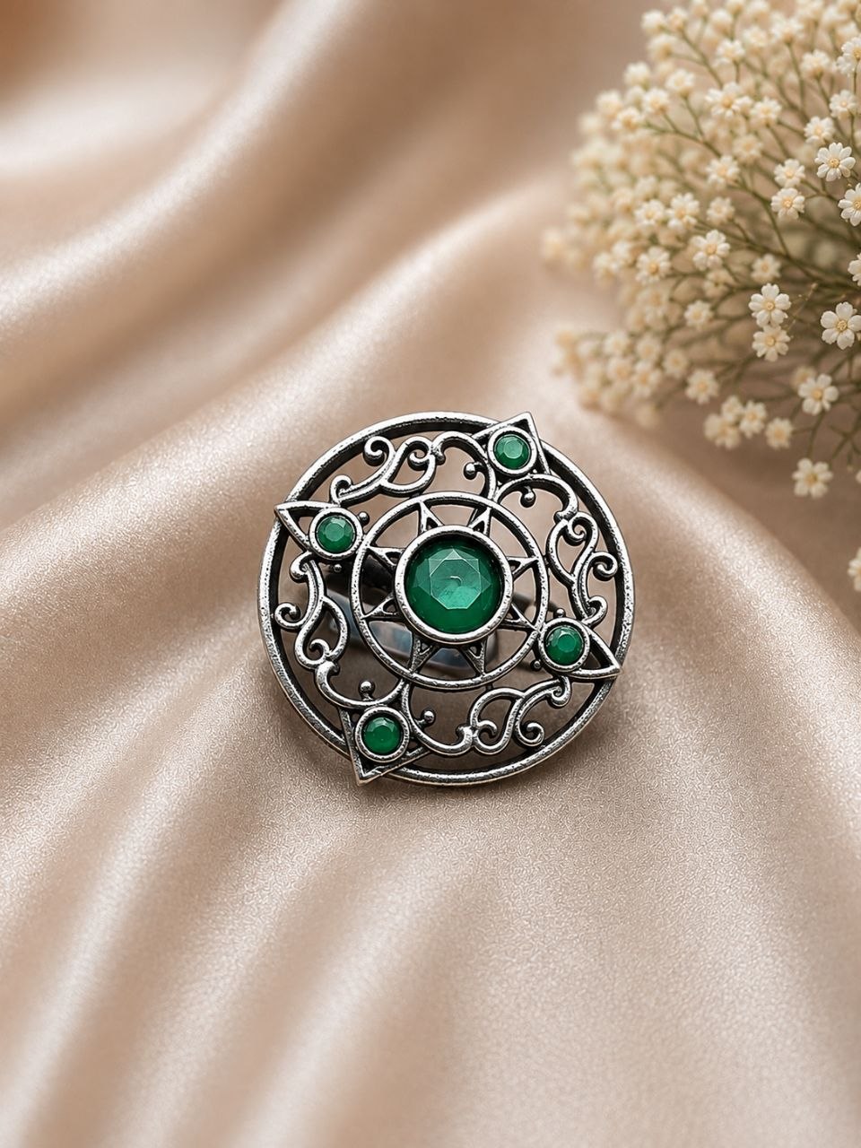 Vintage Adjustable Ring Elegant Antique Statement Ring for Party Look - Image 8