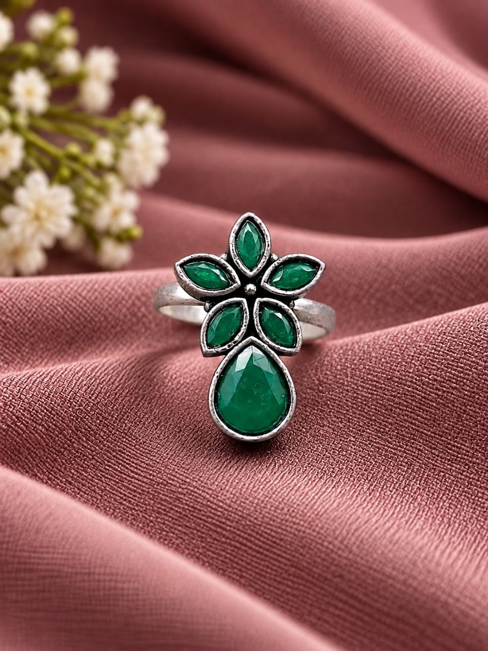 Adjustable Flower Ring for Elegant Everyday and Party Styling - Image 5