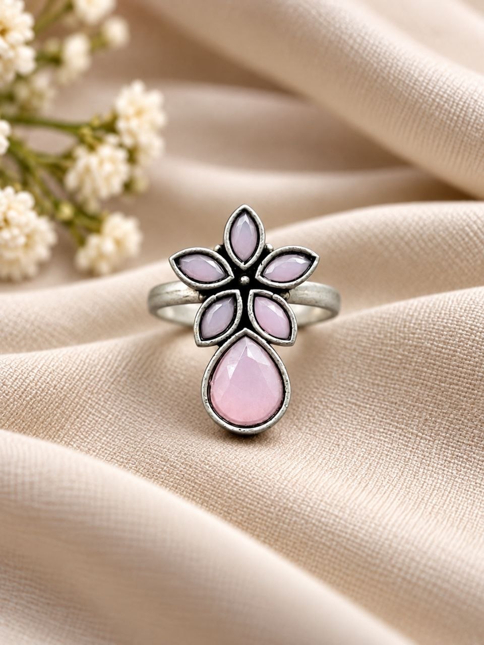 Adjustable Flower Ring for Elegant Everyday and Party Styling - Image 6