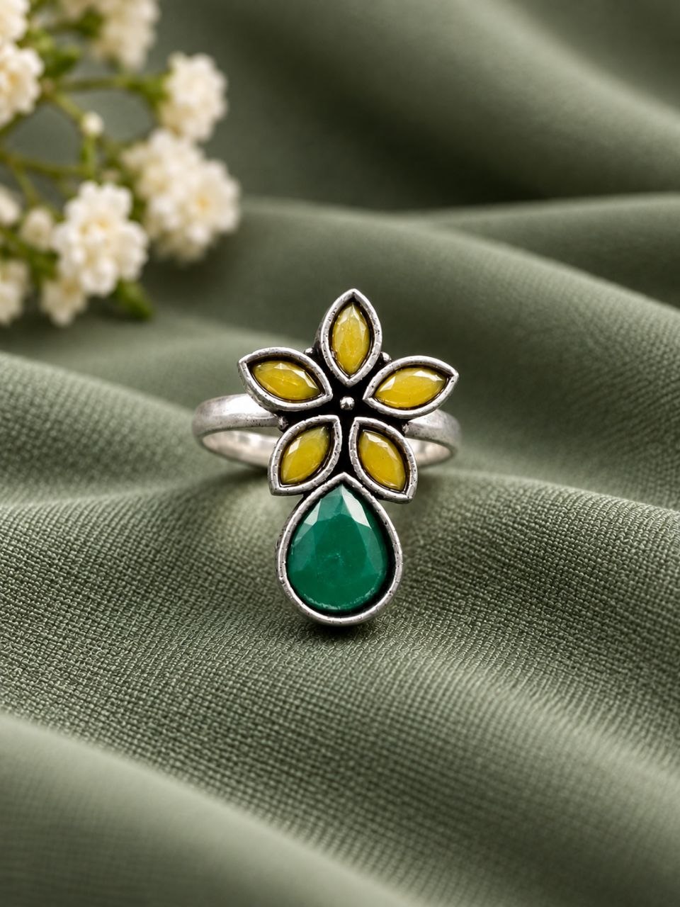 Adjustable Flower Ring for Elegant Everyday and Party Styling - Image 3