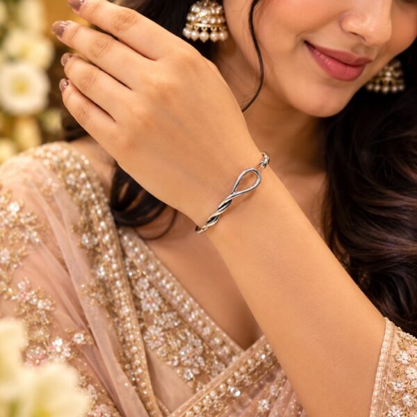 Elegant silver bangle premium traditional brass jewelry for women
