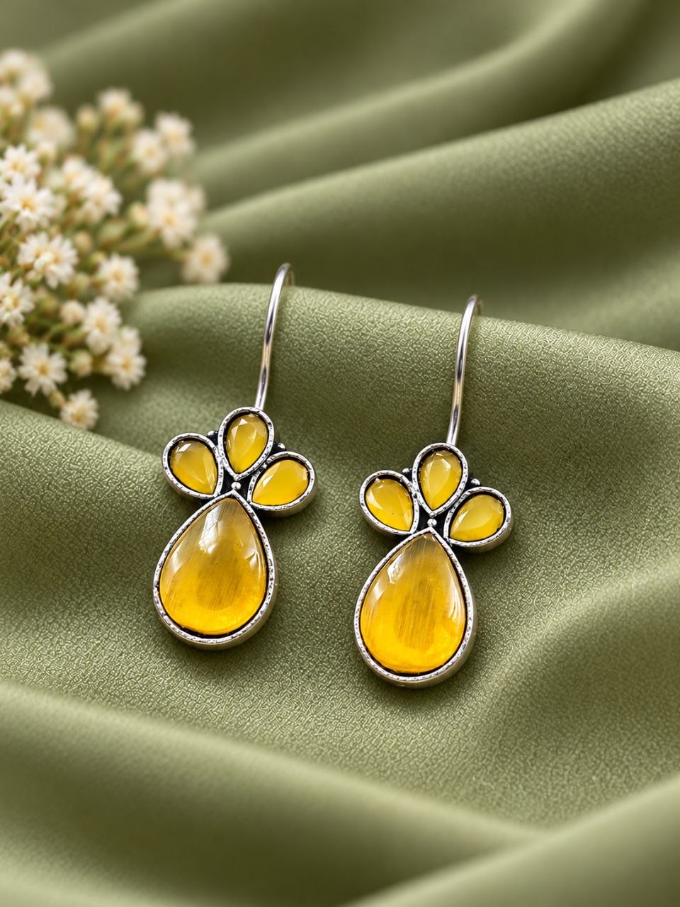 Elegant Hook Earring Premium Brass Fashion Jewelry for Women